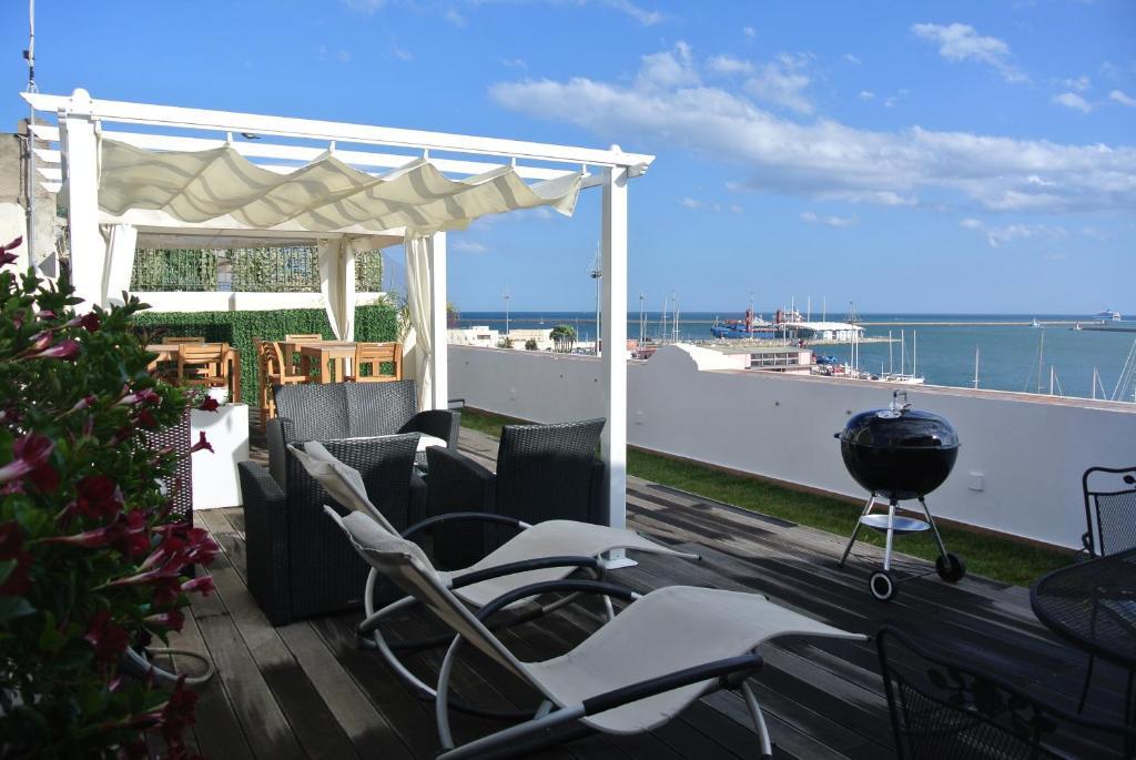 カリアリ Marina Di Castello Bed & Breakfast エクステリア 写真