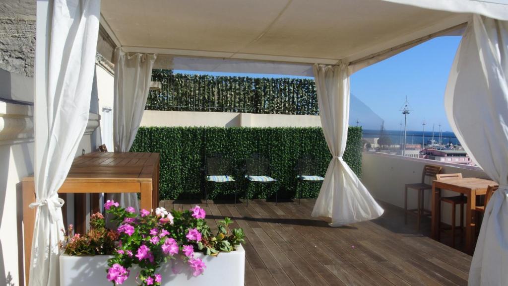 カリアリ Marina Di Castello Bed & Breakfast エクステリア 写真